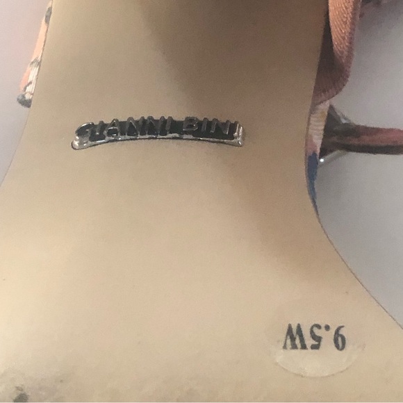 Gianni Bini Floral Block Heel Sandal - Picture 8 of 8